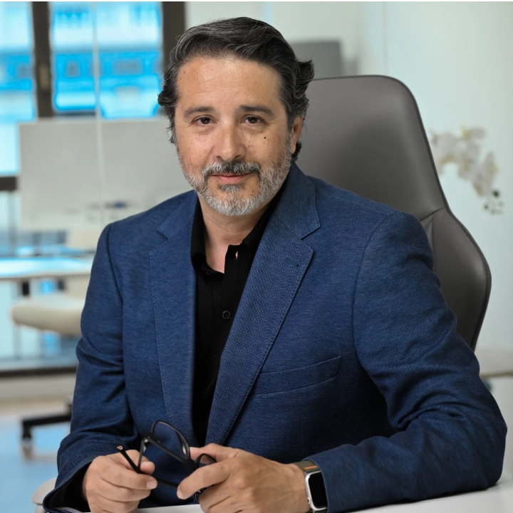 David Sandoval - CEO ESENCIAL